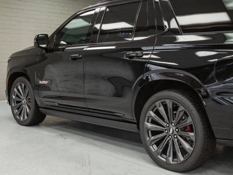 2025 Cadillac Escalade-V