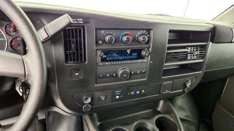 2025 Chevrolet Express 2500