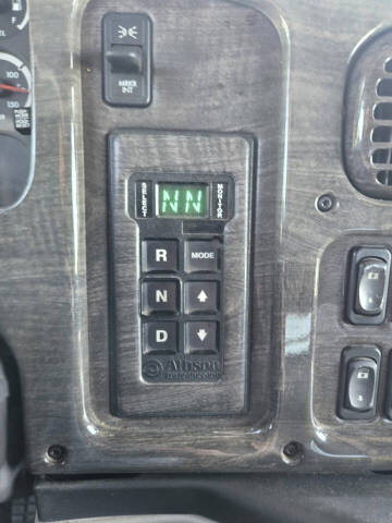 2007 Freightliner M2 106