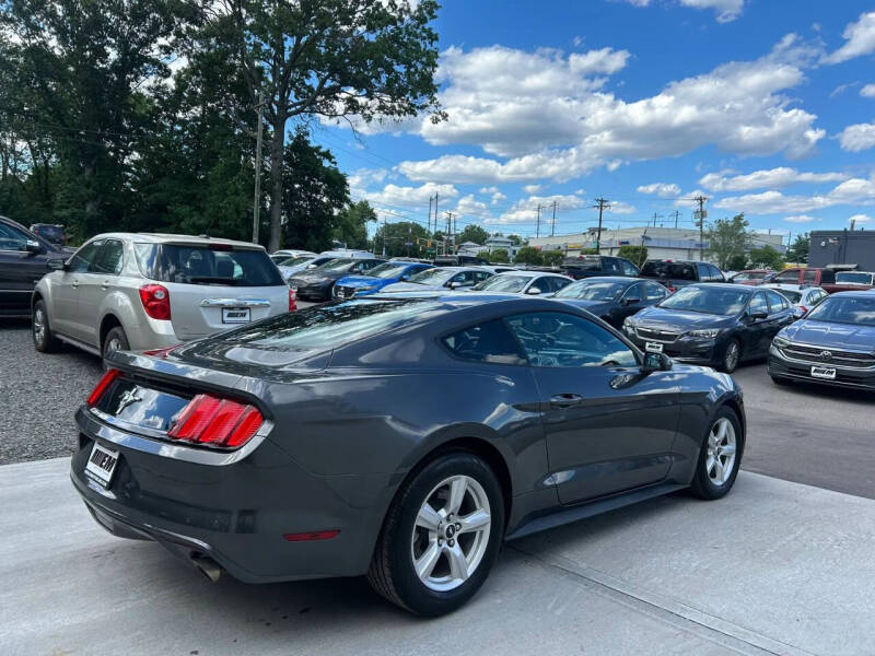 2017 Ford Mustang V6