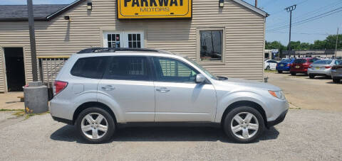 2010 Subaru Forester for sale at Parkway Motors in Springfield IL