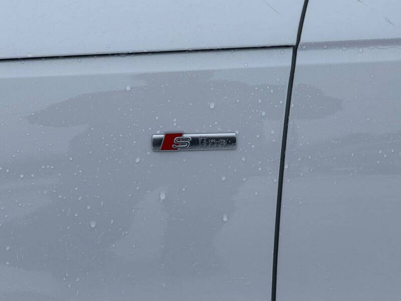 2019 Audi A4 quattro Premium Plus 45 TFSI