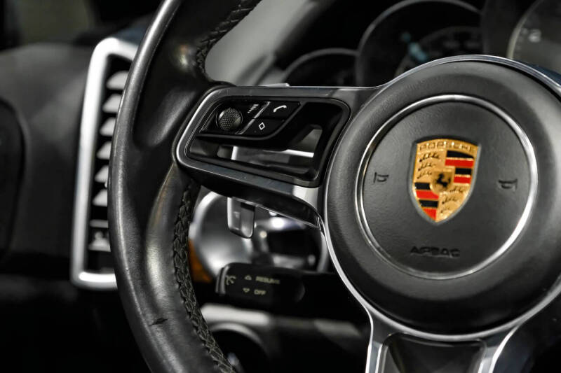 2017 Porsche Cayenne S