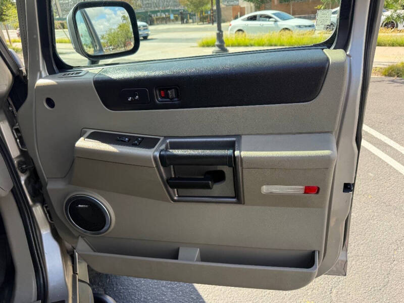 2004 HUMMER H2
