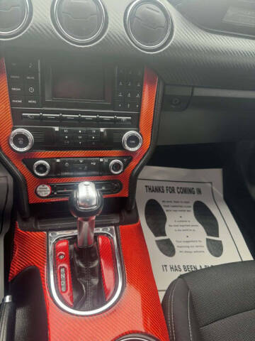 2016 Ford Mustang V6