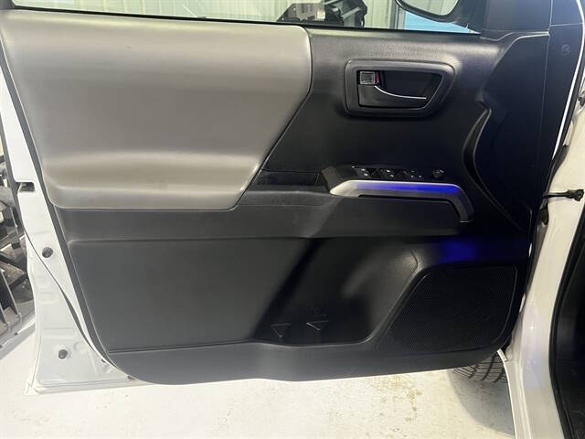 2020 Toyota Tacoma SR5 V6