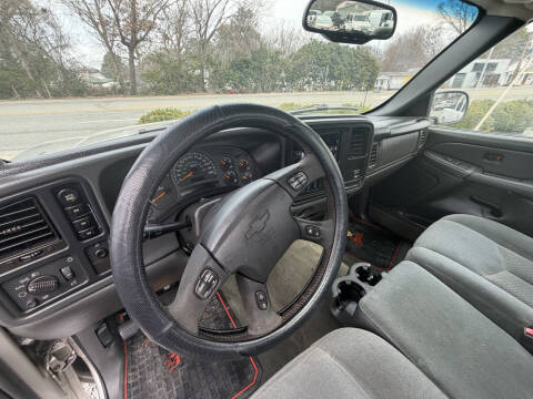 2004 Chevrolet Silverado 1500 LS