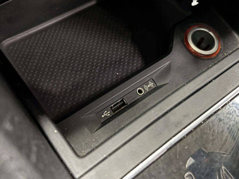 2017 Volkswagen Passat 1.8T R-Line