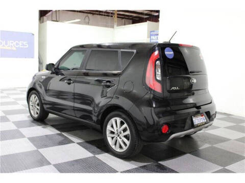 2019 Kia Soul +