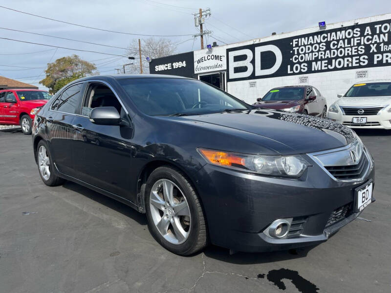 Car Dealer in Sun Valley, CA
