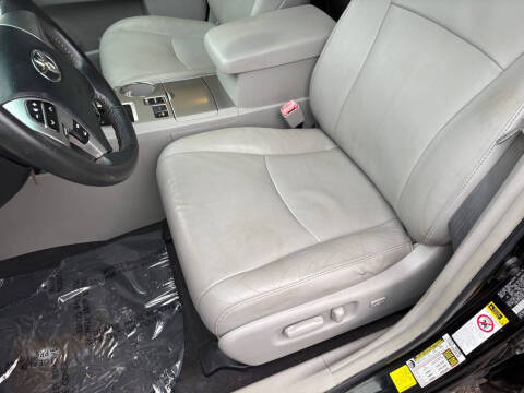 2013 Toyota Highlander SE