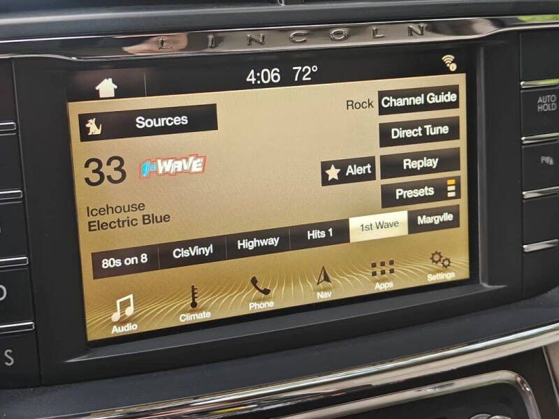 2018 Lincoln Continental Select