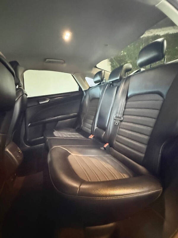 2018 Ford Fusion Hybrid SE