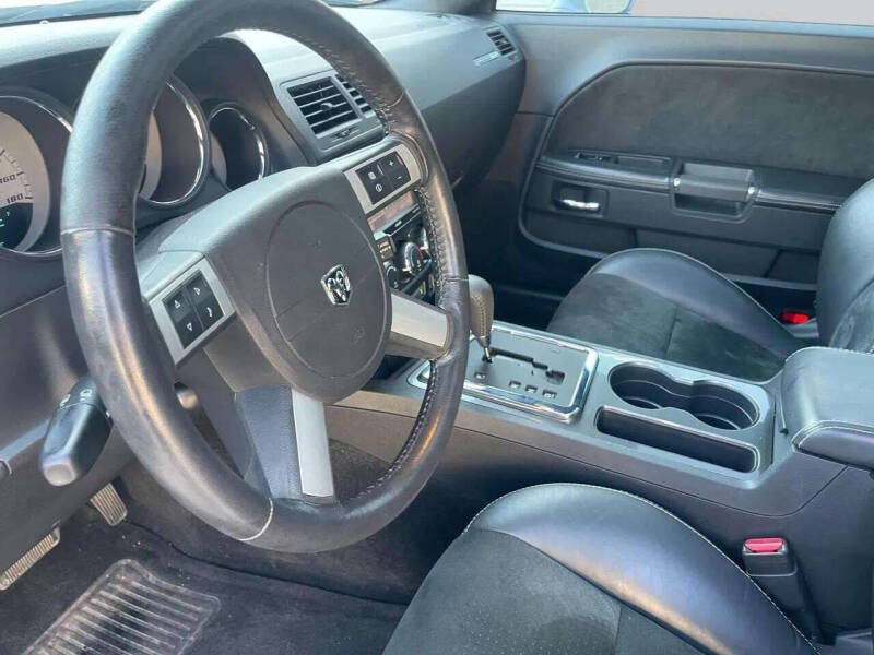 2008 Dodge Challenger SRT8