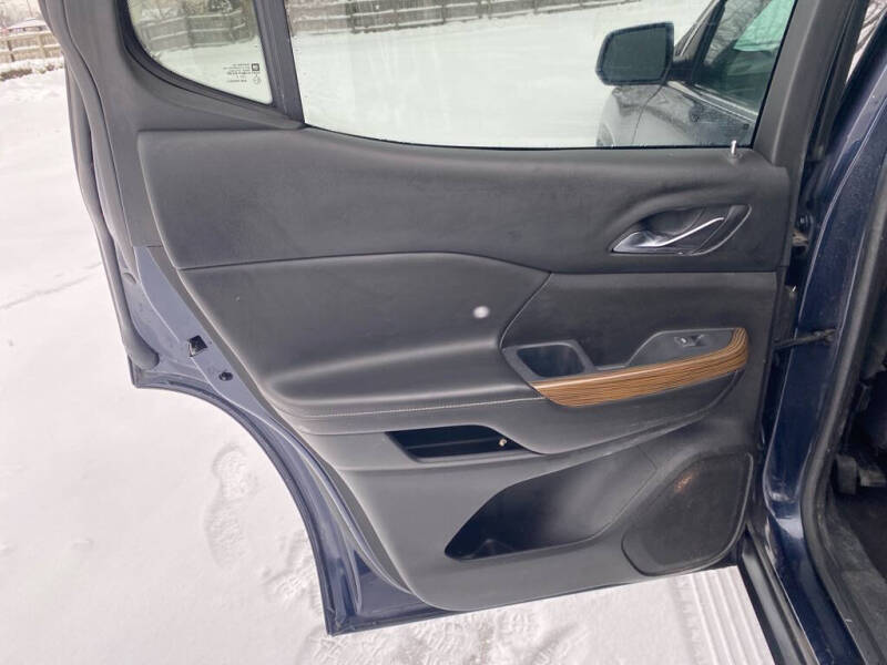 2017 GMC Acadia SLE-2