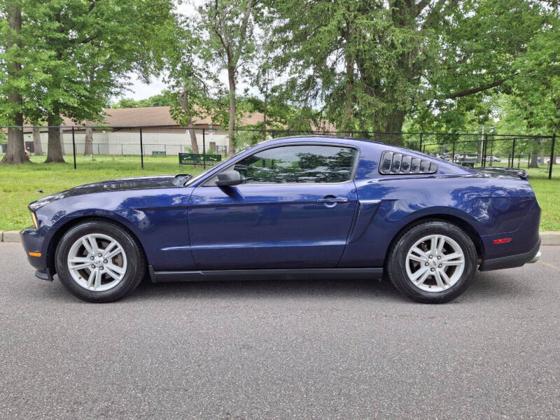 2012 Ford Mustang V6