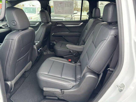 2024 GMC Acadia Elevation