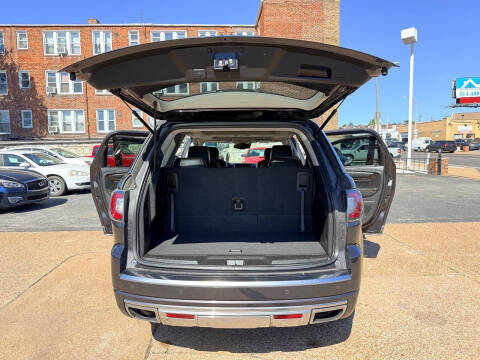 2016 GMC Acadia Denali
