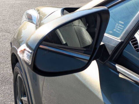 2021 Toyota C-HR XLE