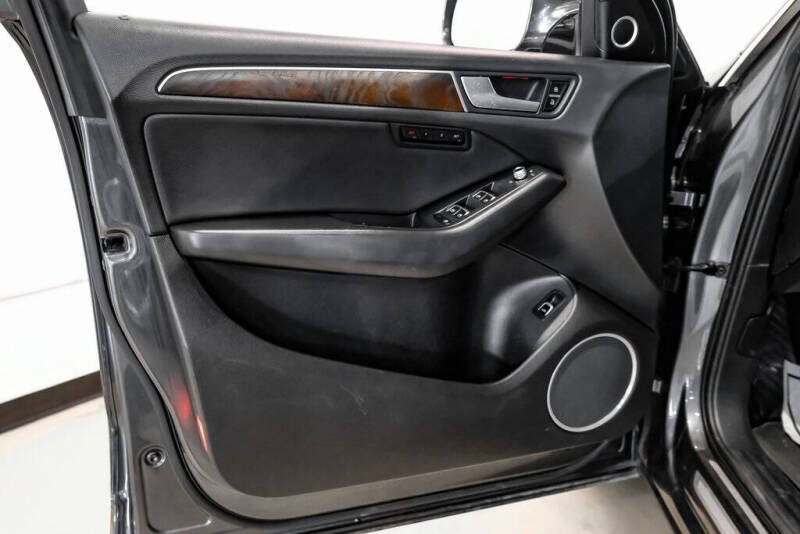 2017 Audi Q5 2.0T quattro Premium Plus