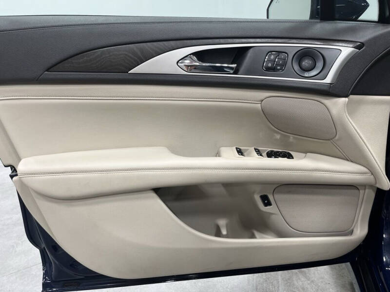 2020 Lincoln MKZ Hybrid Reserve