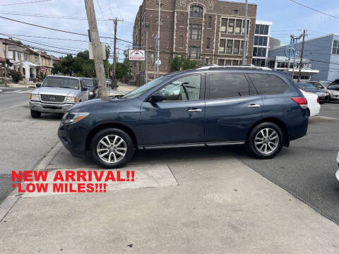 2013 Nissan Pathfinder SV
