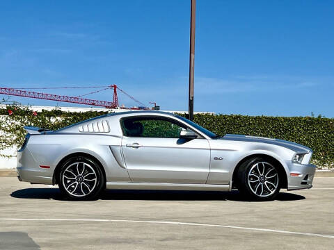 2013 Ford Mustang GT Premium