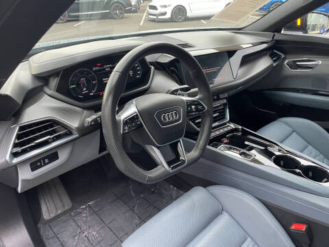 2022 Audi e-tron GT quattro Prestige