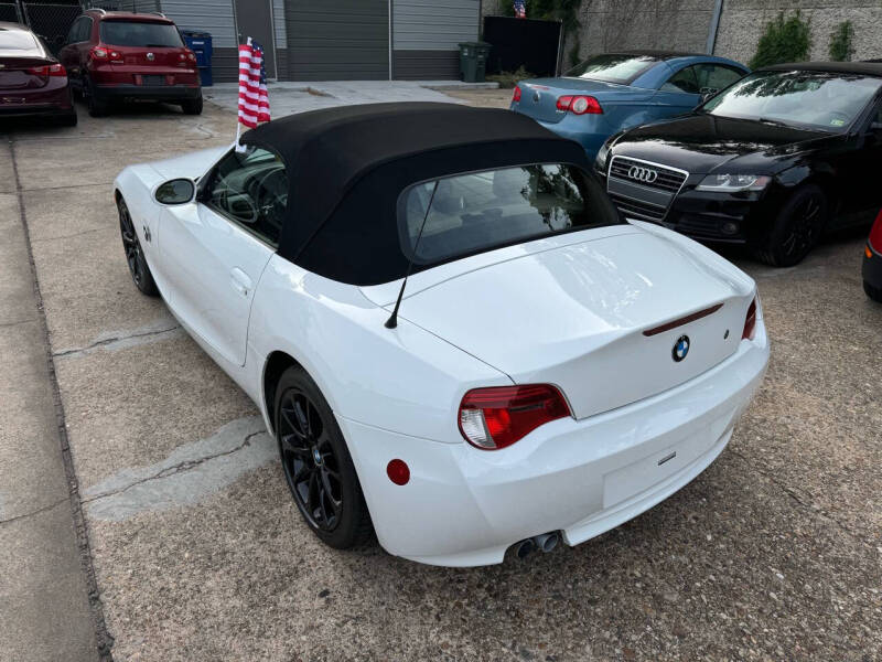 2006 BMW Z4 3.0i