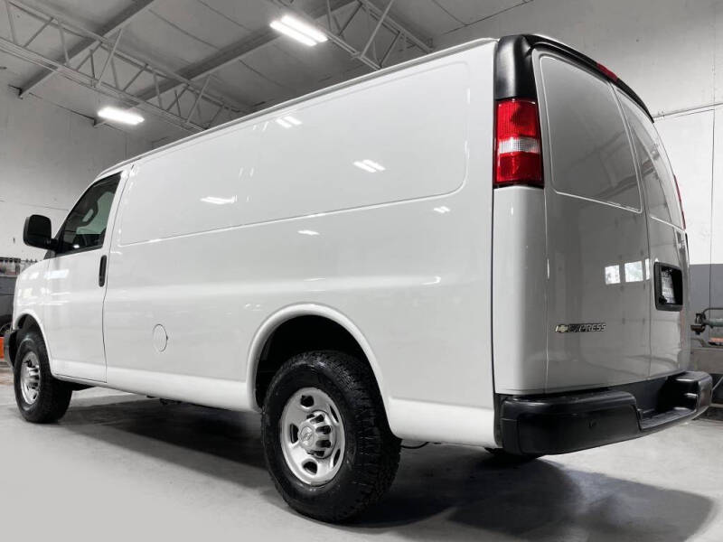 2021 Chevrolet Express 2500