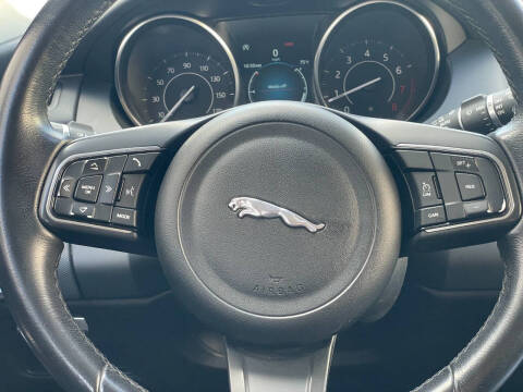 2019 Jaguar E-PACE P250