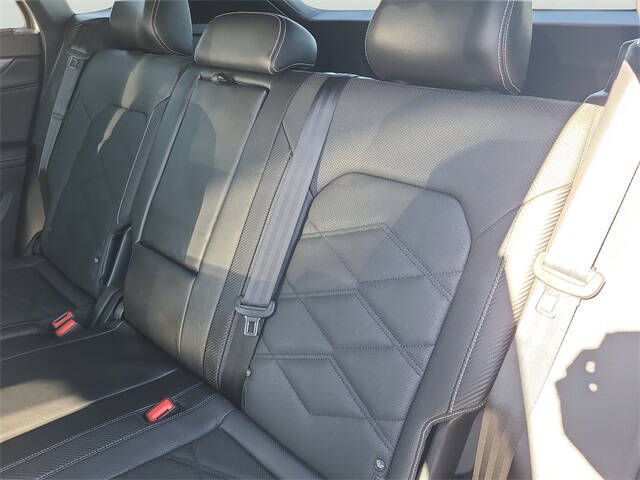 2024 Volkswagen Atlas Cross Sport SE