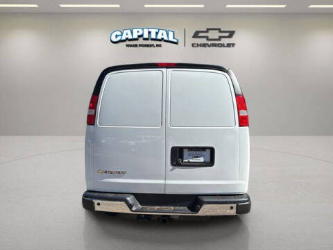 2025 Chevrolet Express 2500