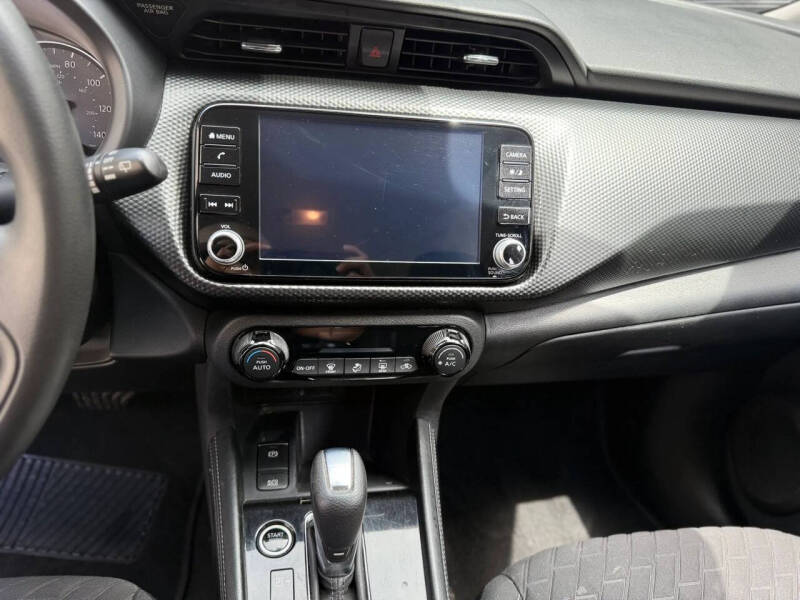 2021 Nissan Kicks SV