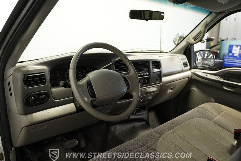 2000 Ford Excursion XLT
