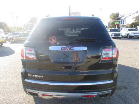 2016 GMC Acadia Denali