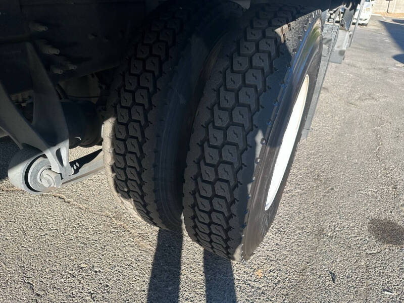 2018 International DuraStar 4300