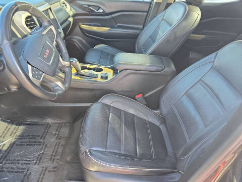 2017 GMC Acadia Denali