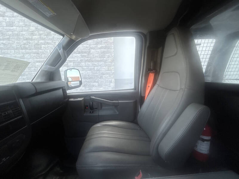 2017 Chevrolet Express 2500