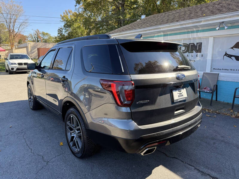 2016 Ford Explorer Sport