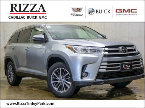 2019 Toyota Highlander for sale at Rizza Buick GMC Cadillac in Tinley Park IL