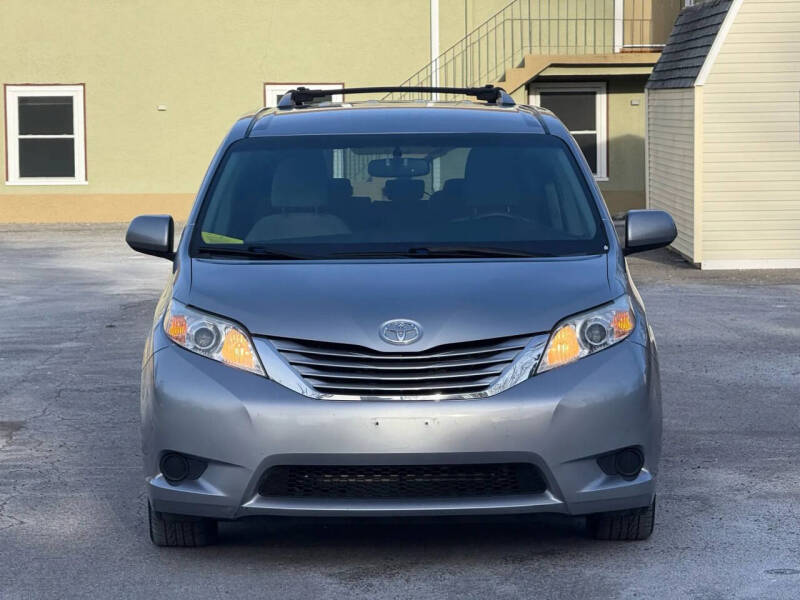 2017 Toyota Sienna