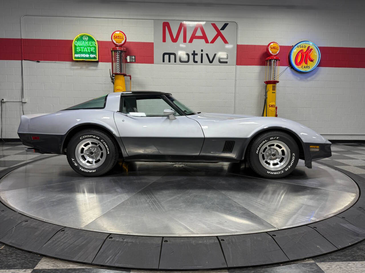 1981 Chevrolet Corvette 38