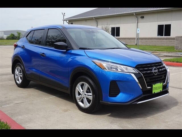 2025 Nissan Kicks Play S