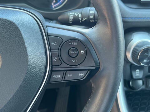 2023 Toyota RAV4 Hybrid SE