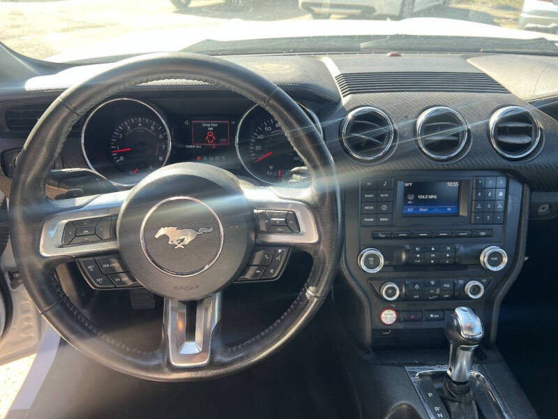 2015 Ford Mustang V6