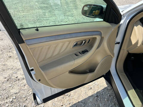 2015 Ford Taurus SEL