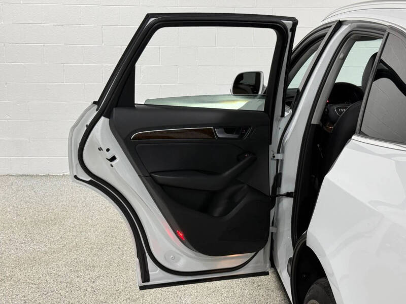 2015 Audi Q5 2.0T quattro Premium Plus