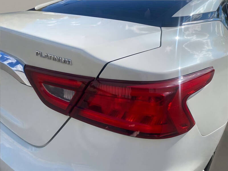 2017 Nissan Maxima Platinum