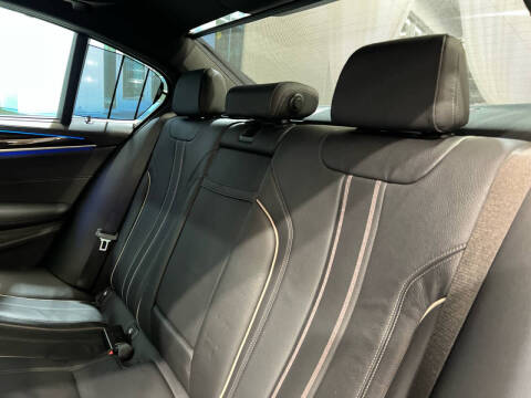 2021 BMW 5 Series M550i xDrive